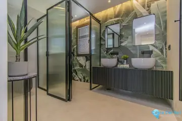 4 bedroom House for Sale in Marbella-57270