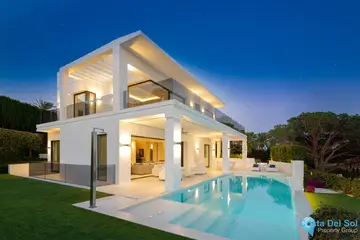 5 bedroom House for Sale in Marbella