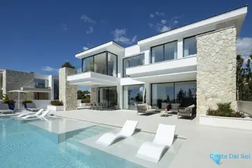 5 bedroom House for Sale in Benahavís