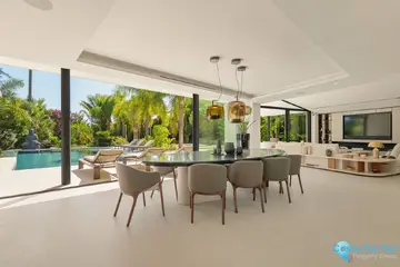 5 bedroom House for Sale in Marbella-57410