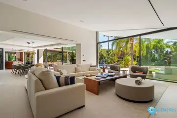 5 bedroom House for Sale in Marbella-57411