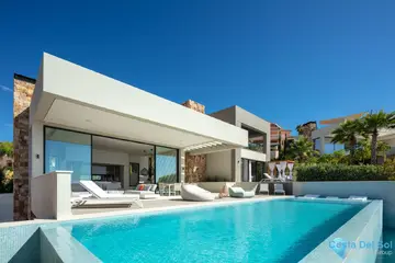 5 bedroom House for Sale in Nueva Andalucía-57445