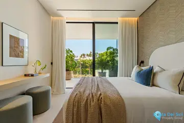 5 bedroom House for Sale in Marbella-57521