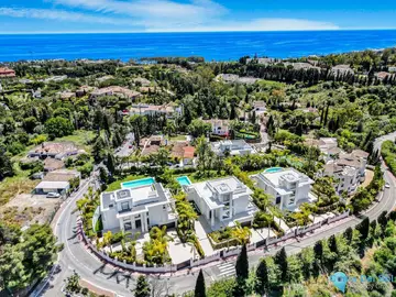 6 bedroom House for Sale in The Golden Mile-57621