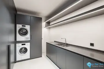 5 bedroom House for Sale in Nueva Andalucía-57846