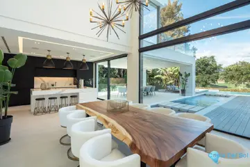 6 bedroom House for Sale in Nueva Andalucía-57909