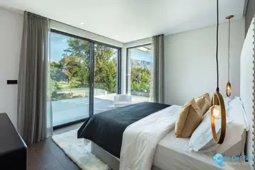 6 bedroom House for Sale in Nueva Andalucía-57918