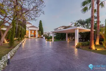 6 bedroom House for Sale in Marbella-57981