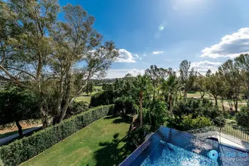 6 bedroom House for Sale in Nueva Andalucía-58044