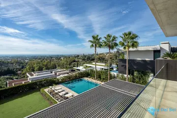 6 bedroom House for Sale in La Quinta-58079