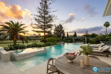 5 bedroom House for Sale in Nueva Andalucía-58155