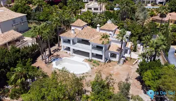 6 bedroom House for Sale in Marbella-58243