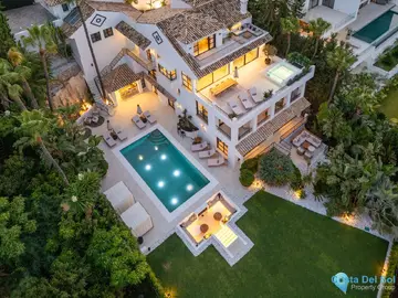 6 bedroom House for Sale in Marbella