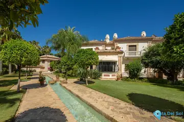 7 bedroom House for Sale in Sierra Blanca