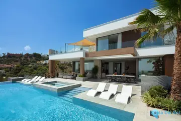 6 bedroom House for Sale in La Quinta