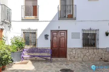 3 bedroom House for Sale in Yunquera-59132