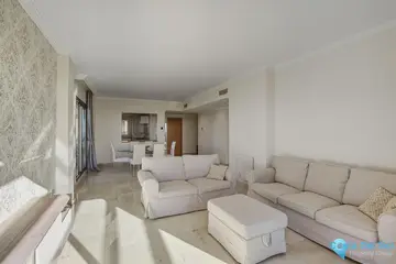 2 bedroom Apartment for Sale in Benahavís-11685