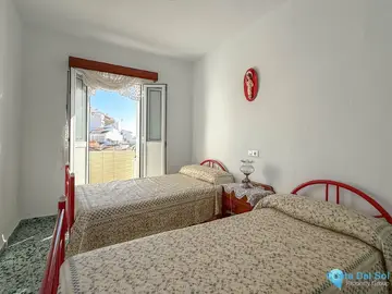 4 bedroom House for Sale in Yunquera-59216