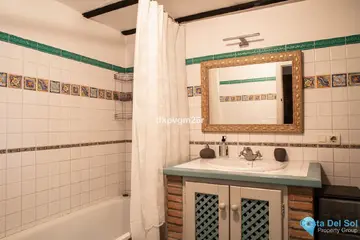 3 bedroom House for Sale in Jimena de la Frontera-59467