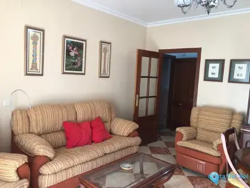 4 bedroom House for Sale in Cuevas De San Marcos