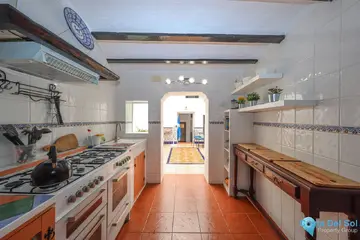 4 bedroom House for Sale in Yunquera-59639