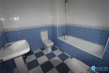 3 bedroom Apartment for Sale in Marbella-60018