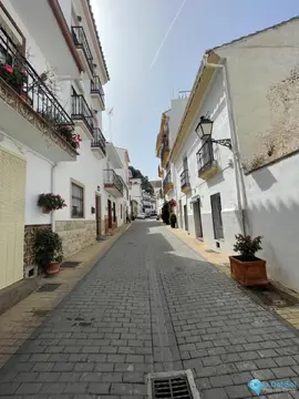 272m2 Plot for Sale in Monda-60385