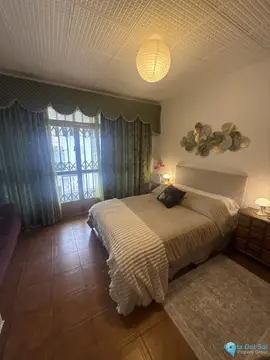 5 bedroom House for Sale in Algeciras-60456