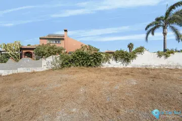 800m2 Plot for Sale in Almayate-60559