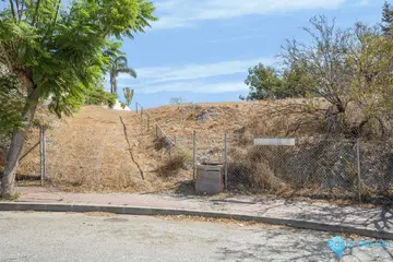 800m2 Plot for Sale in Almayate-60568