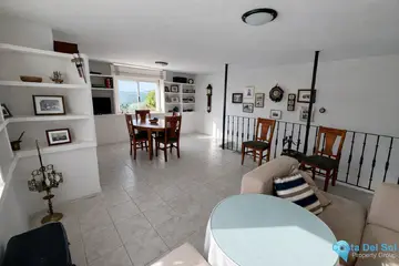 3 bedroom House for Sale in Casares-60586
