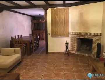 3 bedroom House for Sale in Algeciras-61072
