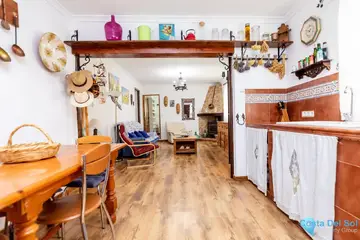 5 bedroom House for Sale in Cuevas De San Marcos-61577