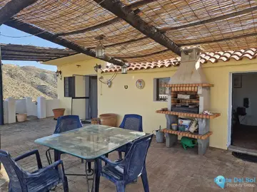 3 bedroom House for Sale in Pizarra