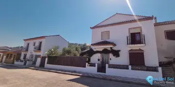 4 bedroom House for Sale in Cortes de la Frontera-61791