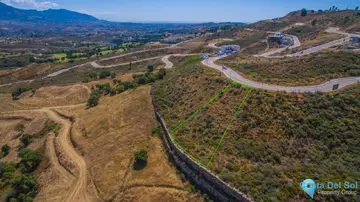 1415m2 Plot for Sale in La Cala Golf