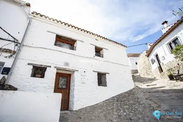 3 bedroom House for Sale in Jimena de la Frontera-62105