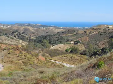 1400m2 Plot for Sale in La Cala Golf