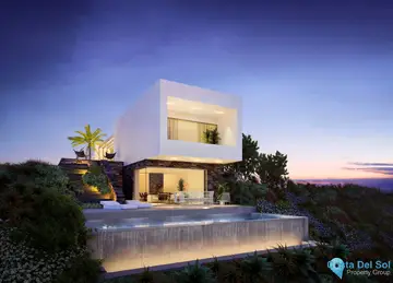 543m2 Plot for Sale in Calanova Golf