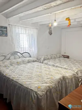 5 bedroom House for Sale in Comares-63206