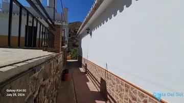 4 bedroom House for Sale in Alora-63304