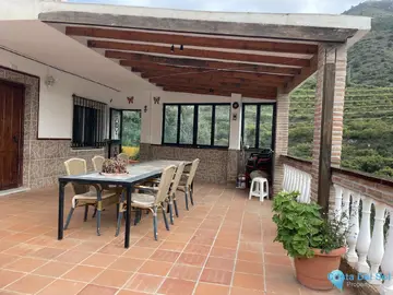 4 bedroom House for Sale in Nerja