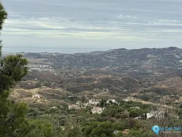 2347m2 Plot for Sale in Valtocado-63943