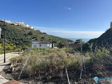 1063m2 Plot for Sale in Torrox Costa-63983
