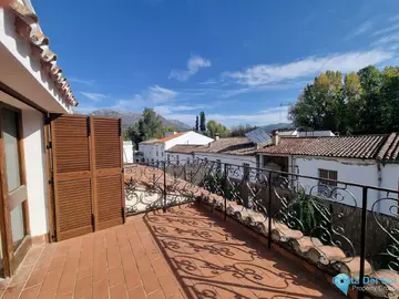 4 bedroom House for Sale in Cortes de la Frontera-64655