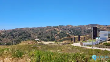 1500m2 Plot for Sale in La Cala Golf