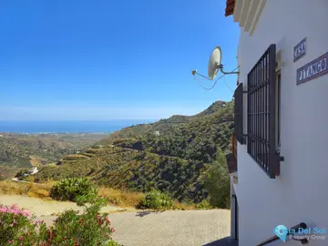 3 bedroom House for Sale in Arenas-65967