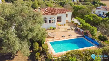 2 bedroom House for Sale in Almogía-66070