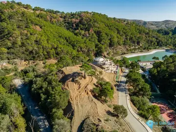 2870m2 Plot for Sale in Benahavís-66105