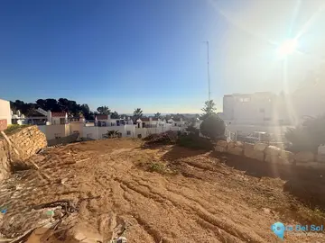 668m2 Plot for Sale in Torremolinos-66148